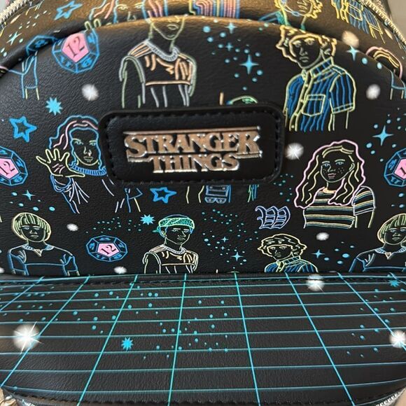 Stranger Things Mini Backpack By Funko - Picture 8 of 13